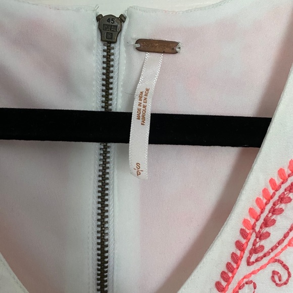 Vintage EUC Free People Embroidered Dress S - Picture 2 of 4